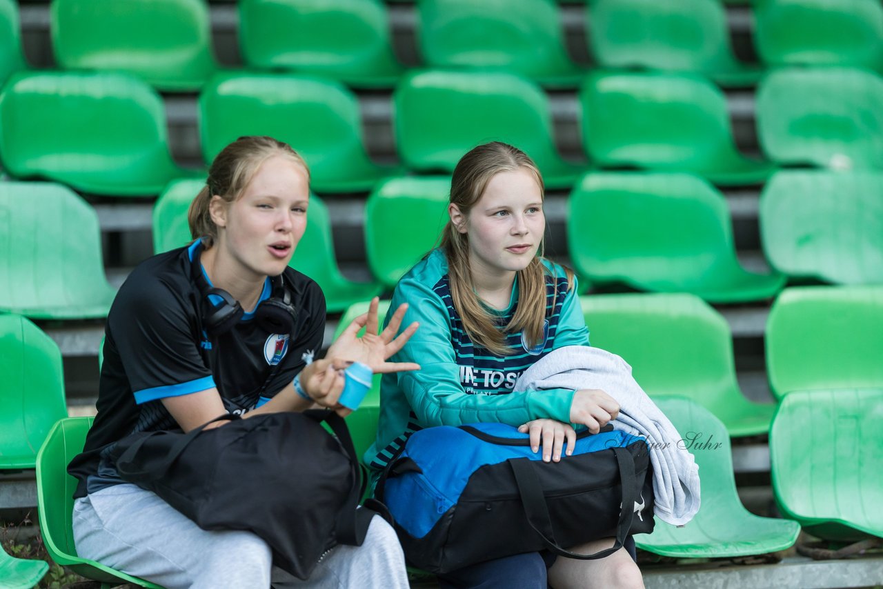 Bild 153 - Loewinnen Cup